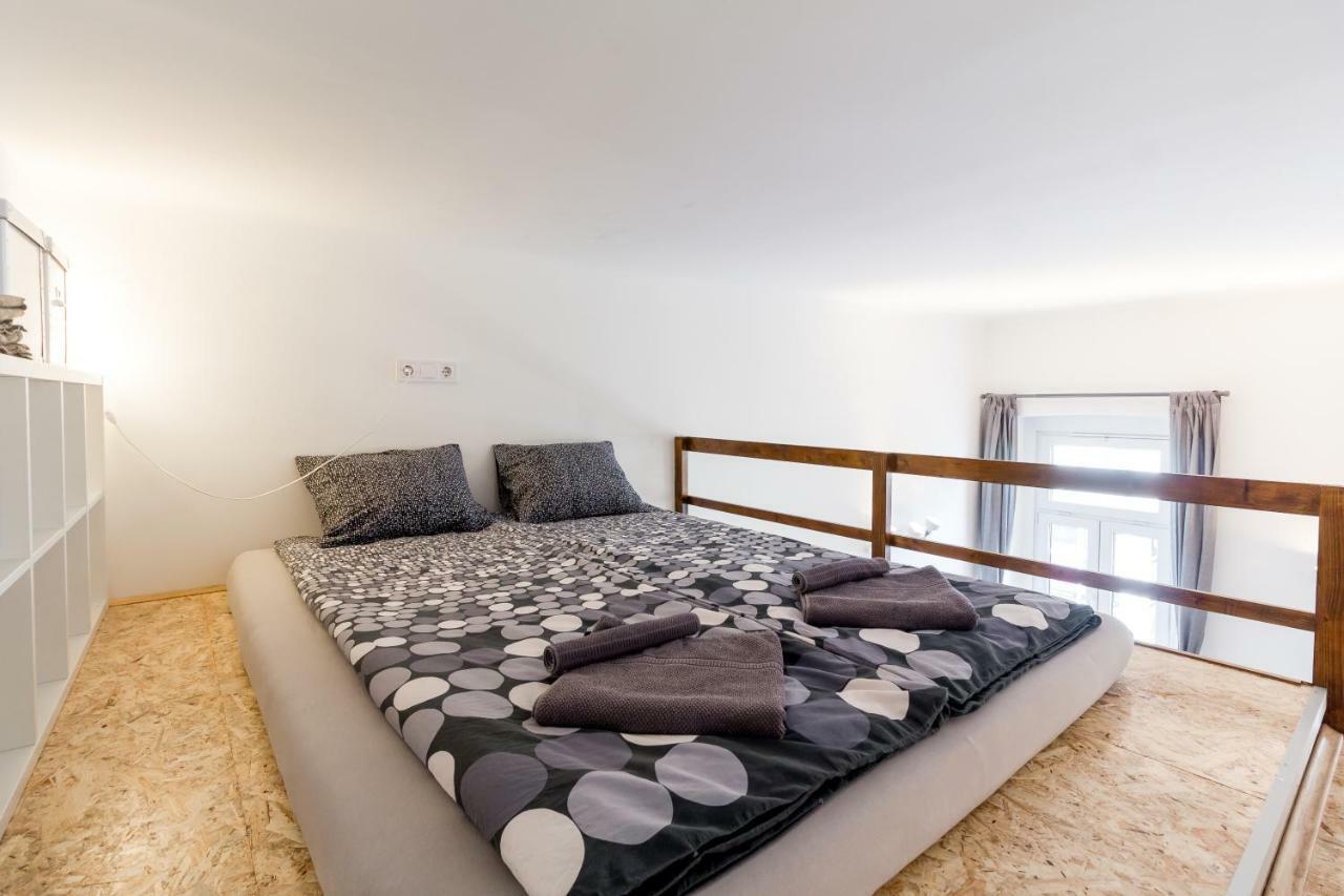 Flexible Selfcheckins 13 & 14 - Le Petit & Le Grand Zagreb - Centre - New - Apartments Repinc Eksteriør billede
