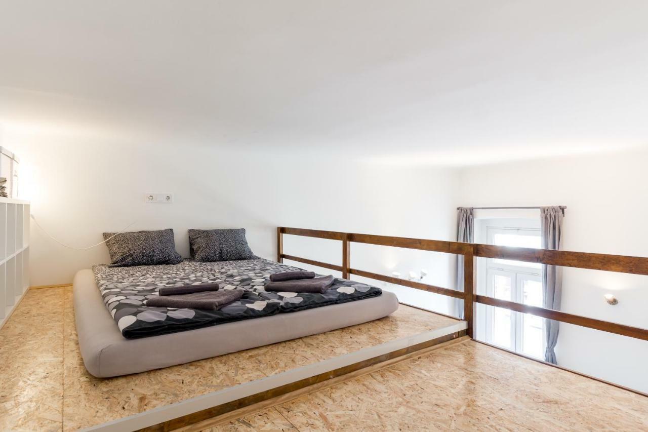Flexible Selfcheckins 13 & 14 - Le Petit & Le Grand Zagreb - Centre - New - Apartments Repinc Eksteriør billede